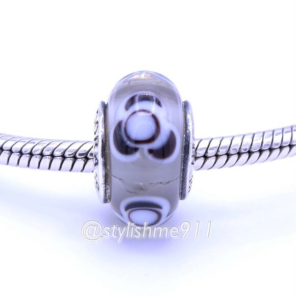 PANDORA Flowers For You Grey Glass Murano Bead - Picture 3 of 10